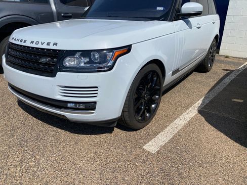 Used 2017 Land Rover Range Rover Supercharged AWD/4WD image 2