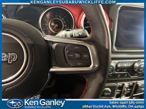 Used 2022 Jeep Wrangler Unlimited Rubicon w/ Cold Weather Group AWD/4WD image 15