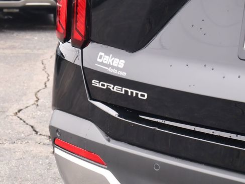 New 2026 Kia Sorento S FWD image 7