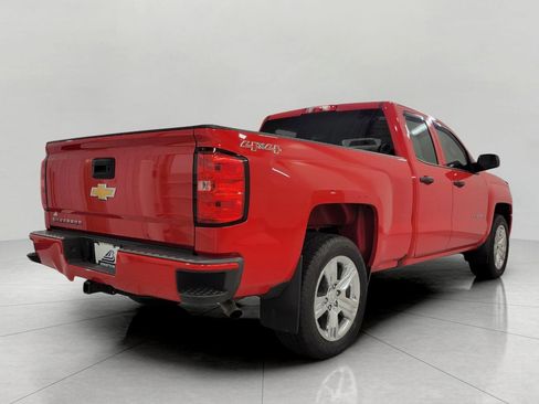 Used 2017 Chevrolet Silverado 1500 Custom w/ Custom Convenience Package AWD/4WD image 19