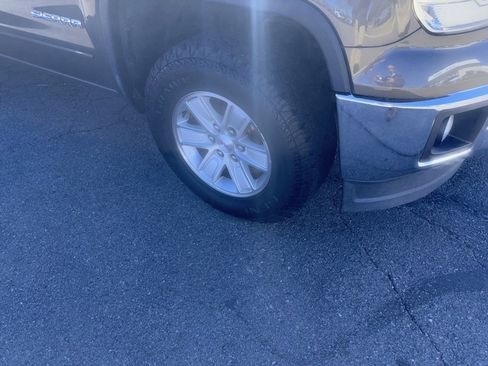 Used 2015 GMC Sierra 1500 SLE w/ SLE Fleet Preferred Package image 4