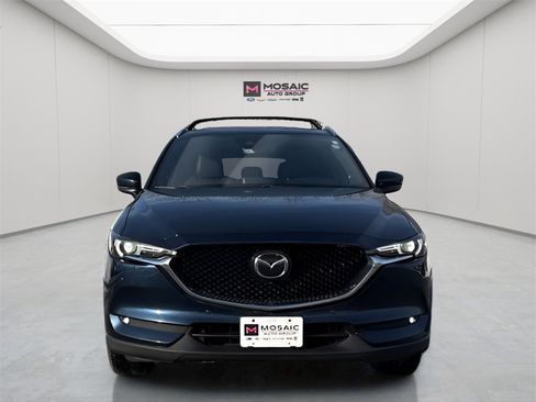 Used 2020 MAZDA CX-5 Signature image 2