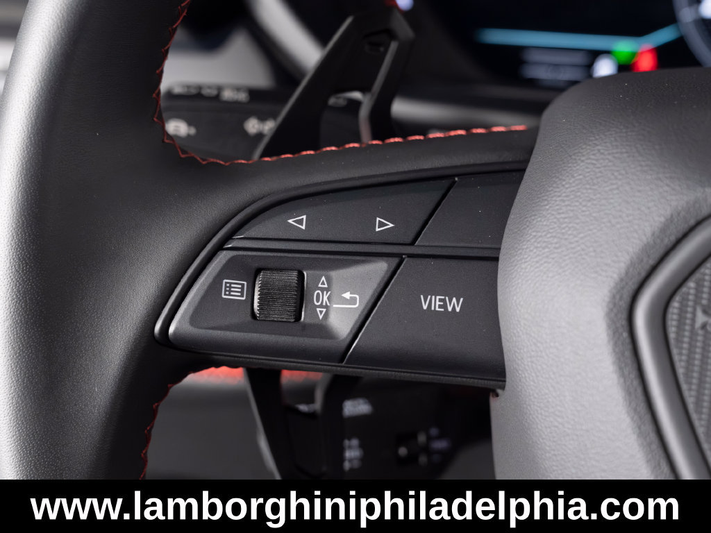Used 2026 Lamborghini Urus SE AWD/4WD image 31
