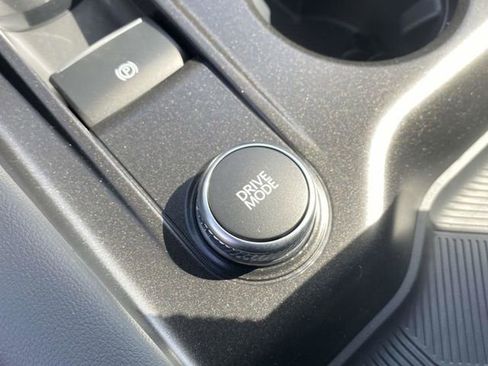 New 2026 Ford Explorer Active w/ Active Comfort Package image 21