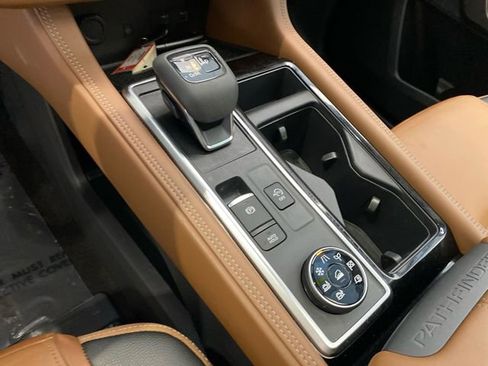 Used 2024 Nissan Pathfinder Platinum w/ Cargo Package image 24