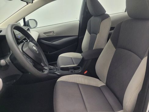 Used 2024 Toyota Corolla LE FWD image 17
