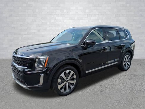 Used 2022 Kia Telluride S FWD image 9