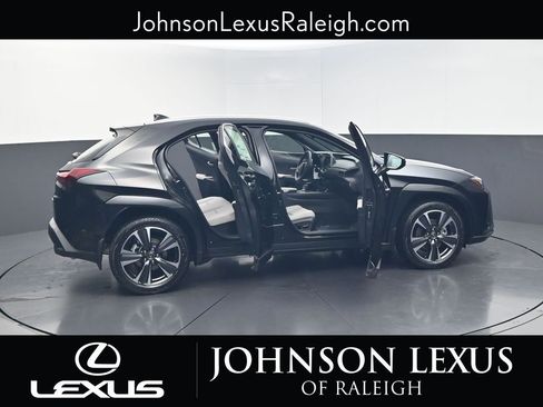 New 2026 Lexus UX 300h FWD image 32