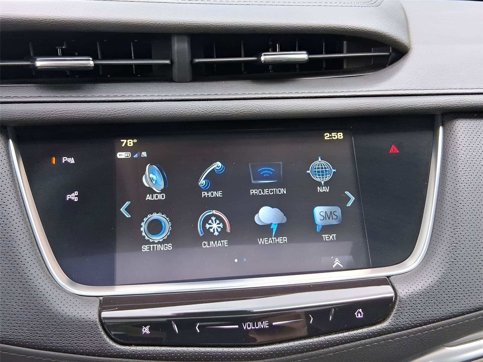 Used 2019 Cadillac XT5 Premium Luxury w/ Driver Assist Package FWD image 20