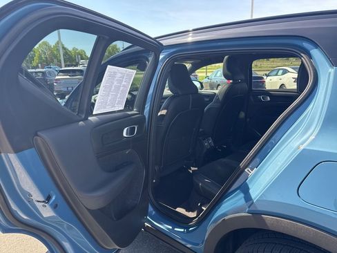 Used 2023 Volvo XC40 Recharge Plus AWD/4WD image 11