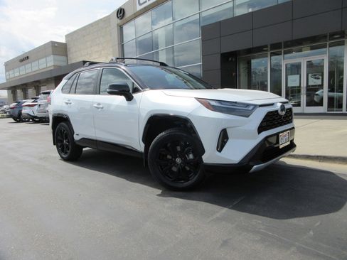 Used 2023 Toyota RAV4 XSE image 14