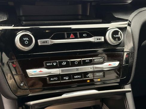 Used 2023 Ford Explorer ST-Line w/ Class IV Trailer Tow Package image 14