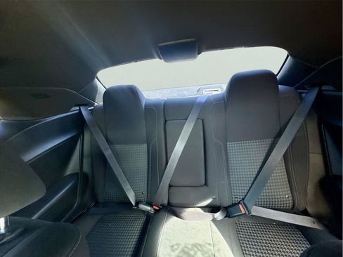 Used 2019 Dodge Challenger SXT RWD image 14