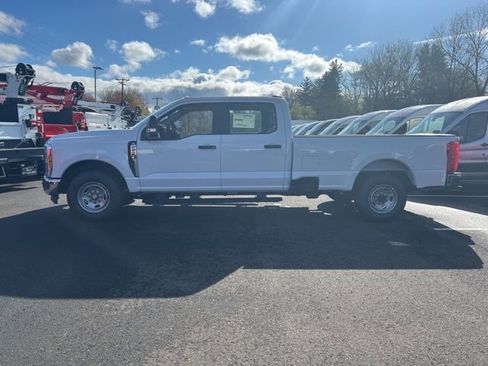 New 2026 Ford F250 XL RWD image 4