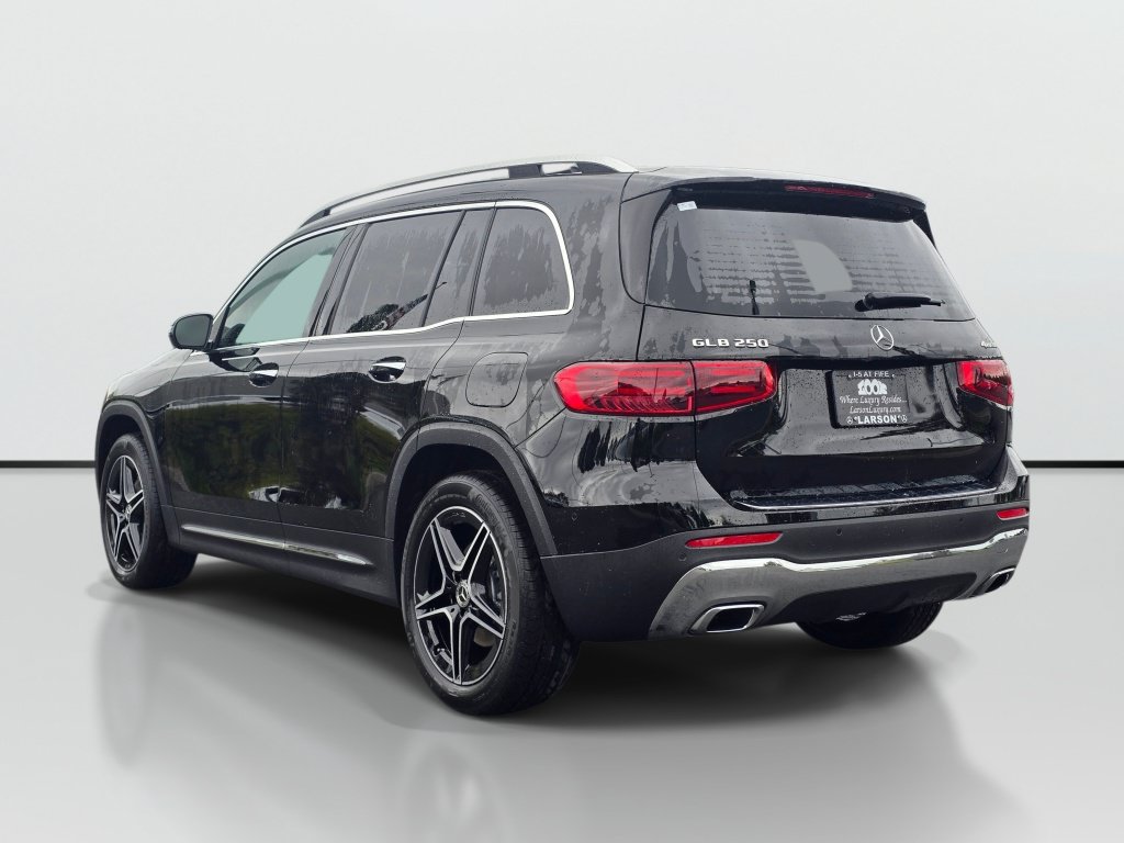 New 2026 Mercedes-Benz GLB 250 4MATIC image 3