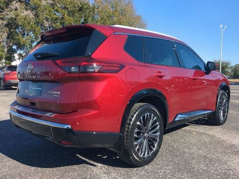 Certified 2024 Nissan Rogue Platinum w/ Platinum Premium Package AWD/4WD image 4