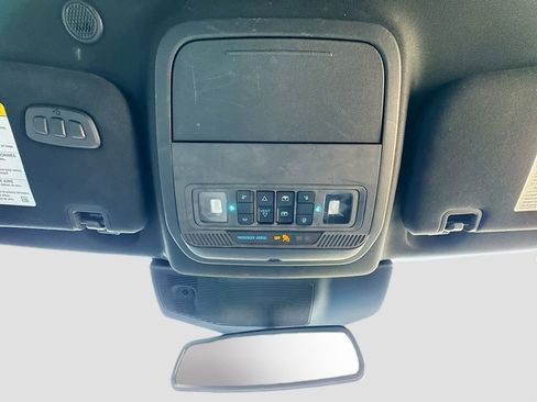 Used 2020 Ford Explorer ST image 38