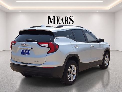 Used 2022 GMC Terrain SLE w/ Driver Convenience Package AWD/4WD image 5