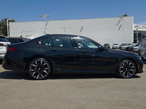 New 2027 BMW 530i w/ M Sport Package RWD image 3