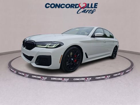 Used 2023 BMW 530i xDrive w/ M Sport Package AWD/4WD image 3