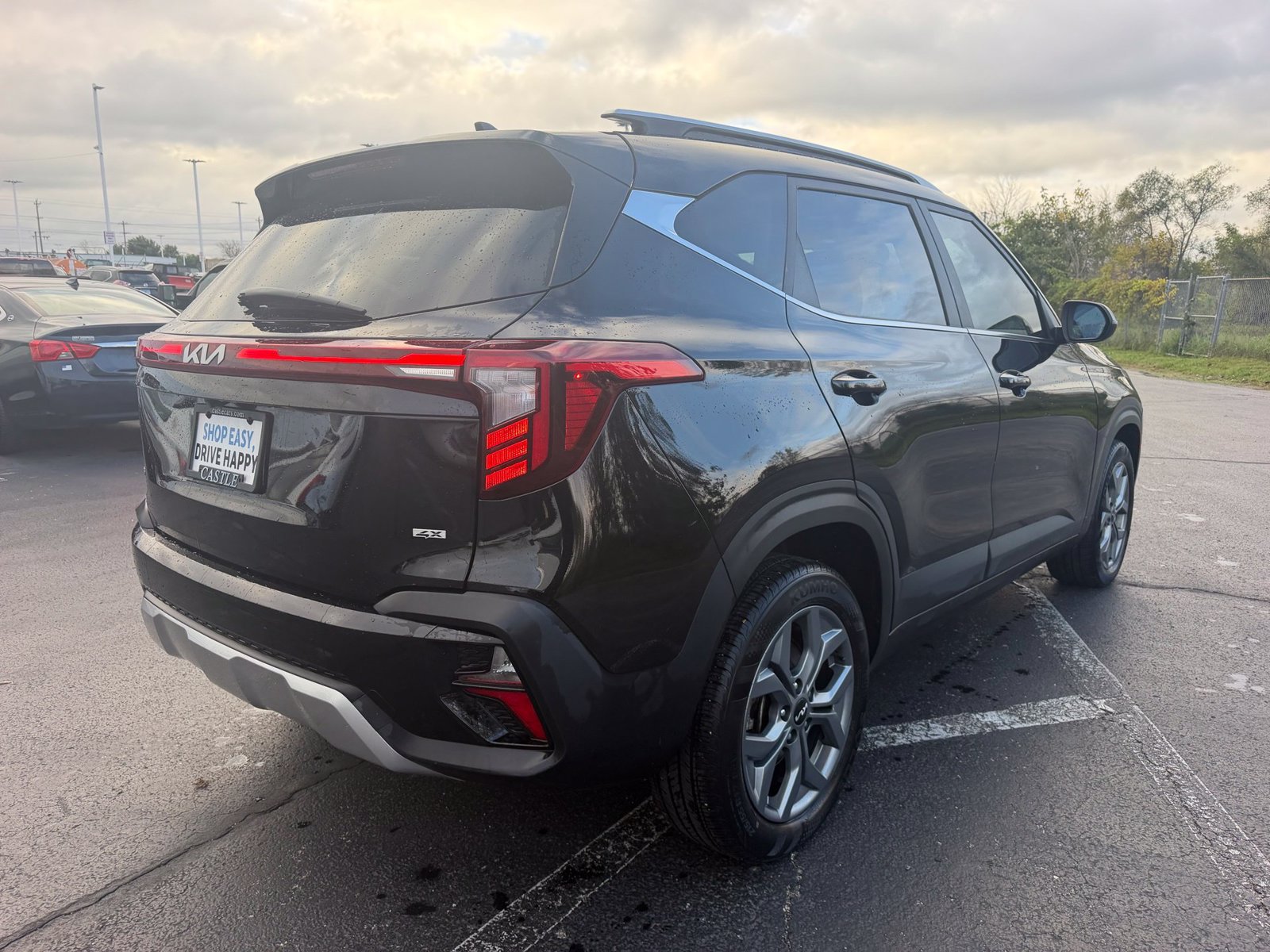 Used 2024 Kia Seltos S AWD/4WD image 7