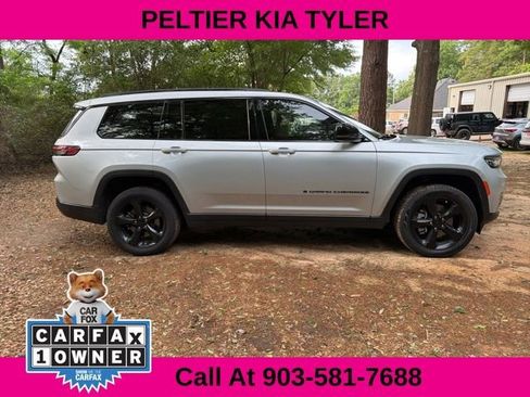 Used 2025 Jeep Grand Cherokee L Limited w/ Black Appearance Package image 15