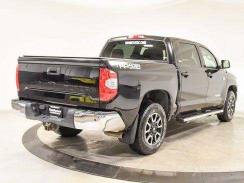 Used 2018 Toyota Tundra SR5 image 11