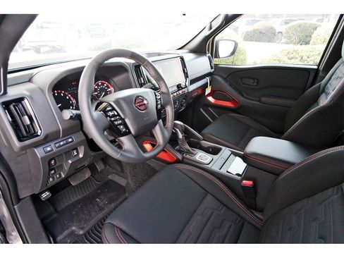 New 2026 Nissan Frontier PRO-4X w/ Pro-4x Convenience Package image 12