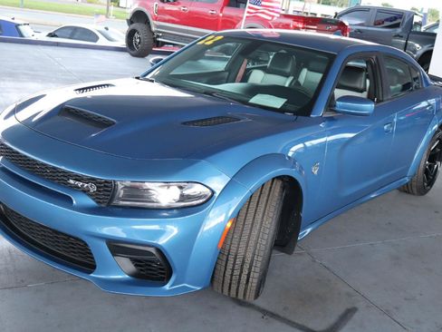 Used 2022 Dodge Charger SRT Hellcat RWD image 9