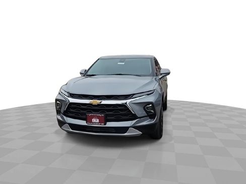New 2025 Chevrolet Blazer LT w/ Driver Confidence Package image 3