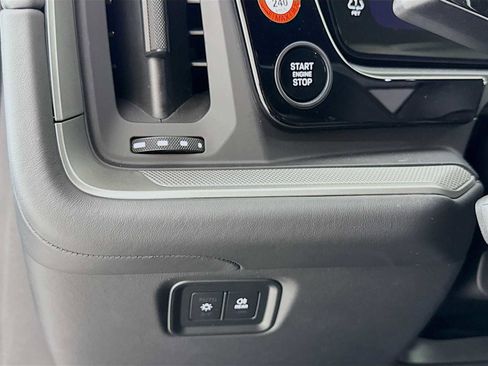 New 2026 Porsche Cayenne image 14