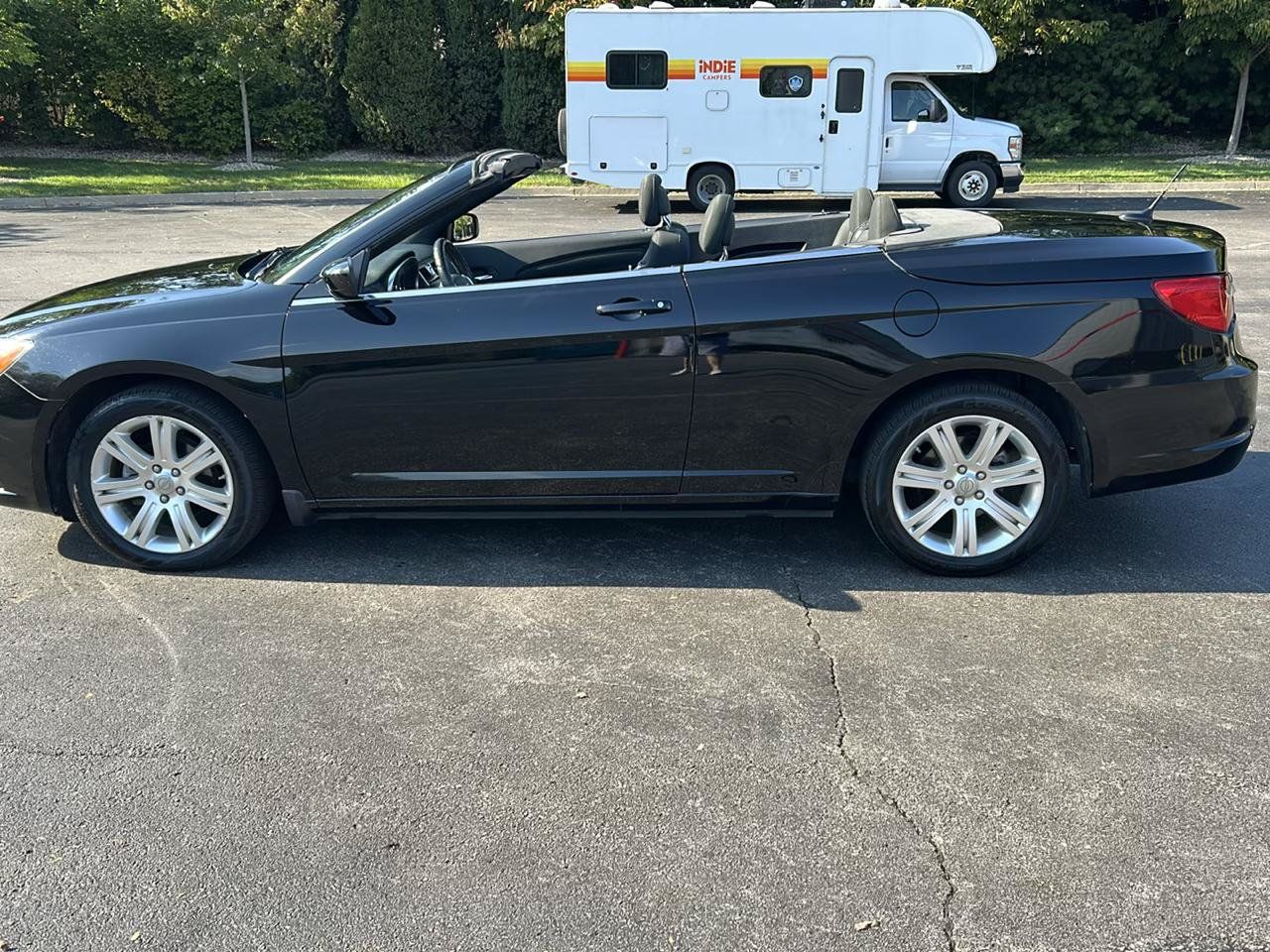 Used 2012 Chrysler 200 Touring w/ Cold Weather Group FWD image 9