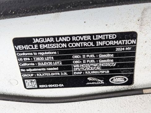 Used 2024 Land Rover Range Rover Sport SE image 22