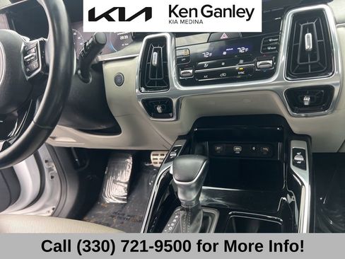 Certified 2023 Kia Sorento SX image 39