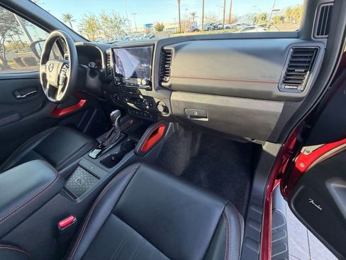 Used 2023 Nissan Frontier PRO-4X w/ Pro-4X Premium Package image 14