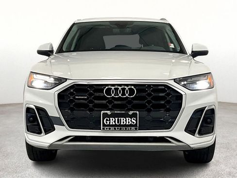 Used 2022 Audi Q5 2.0T Premium w/ Convenience Package image 5