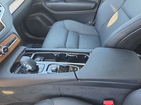 Certified 2023 Volvo XC90 T8 Plus w/ Protection Package image 36