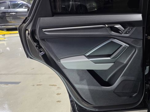 Used 2024 Audi Q3 2.0T Premium image 13