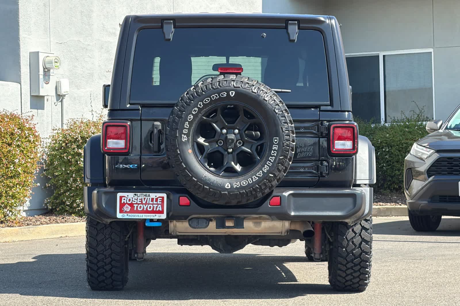 Used 2023 Jeep Wrangler Unlimited AWD/4WD image 8