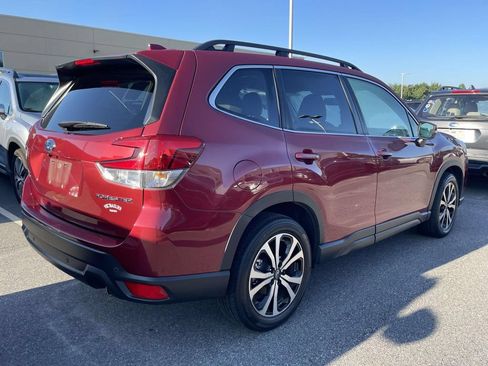 Used 2023 Subaru Forester Limited AWD/4WD image 4