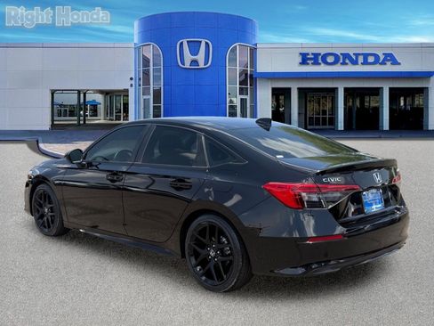 Used 2022 Honda Civic Sport image 4