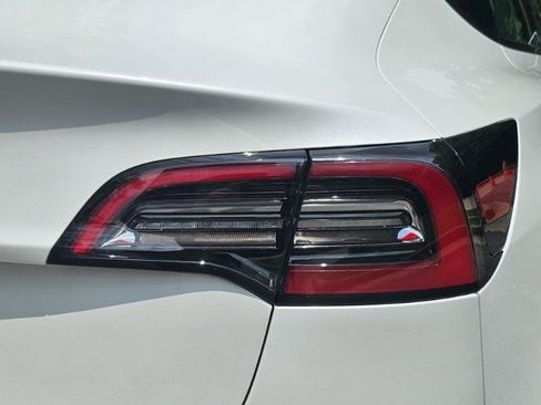 Used 2023 Tesla Model 3 Standard Range RWD image 29