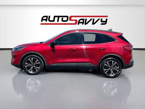 Used 2021 Ford Escape SE w/ SE Sport Appearance Package FWD image 4