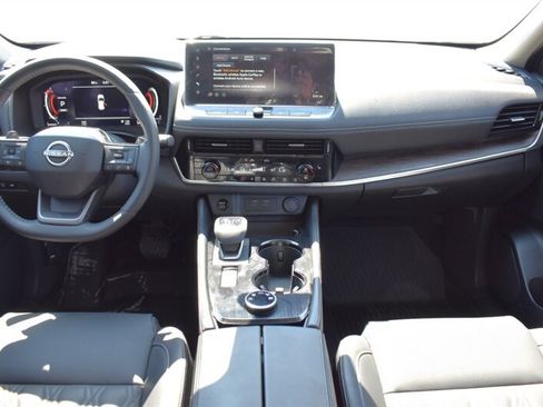 Used 2026 Nissan Rogue Platinum w/ Platinum Premium Package AWD/4WD image 14