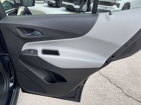 Used 2020 Chevrolet Equinox LT image 37