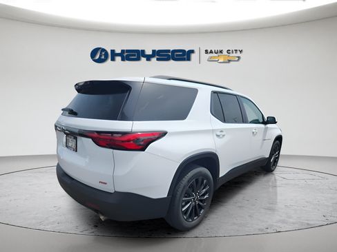 Used 2022 Chevrolet Traverse RS AWD/4WD image 2