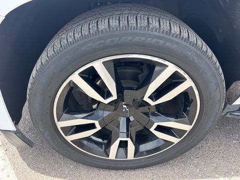 Used 2020 Chevrolet Tahoe Premier AWD/4WD image 8