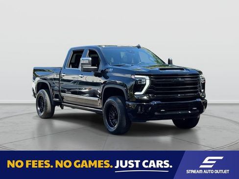 Used 2024 Chevrolet Silverado 2500 High Country AWD/4WD image 1