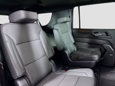 New 2026 GMC Yukon XL Denali w/ Denali Reserve Package AWD/4WD image 30