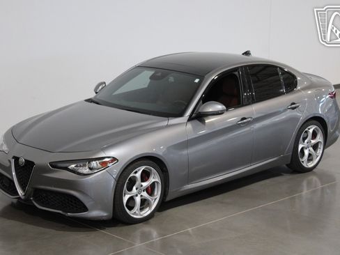 Used 2020 Alfa Romeo Giulia Ti Sport image 20
